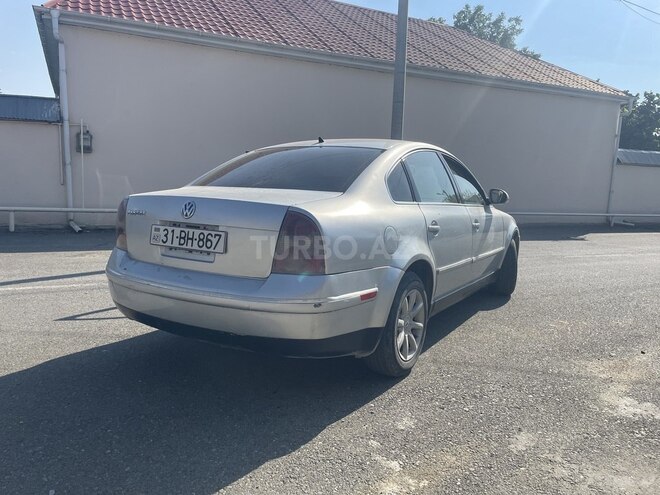 Volkswagen Passat-4