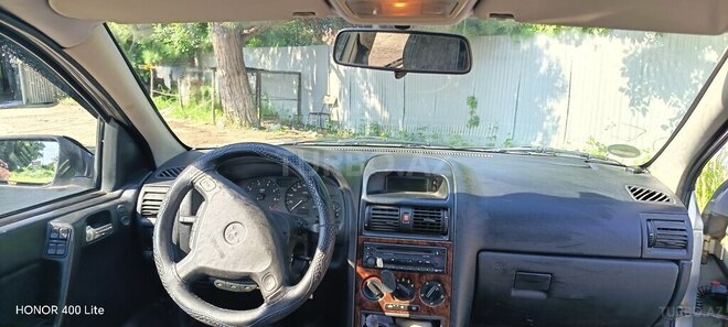 Opel Astra-3