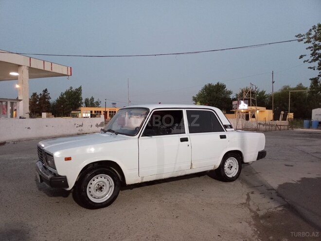 LADA (VAZ) 2107-5