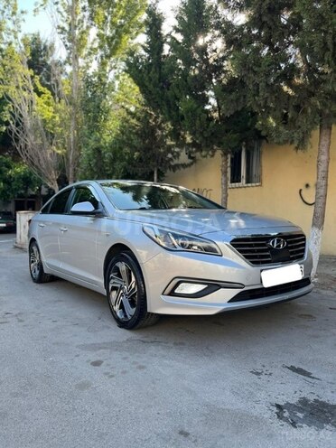 Hyundai Sonata-6