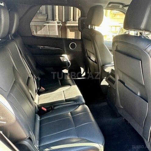 Land Rover Discovery-10