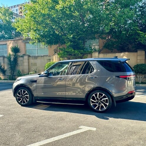 Land Rover Discovery-7