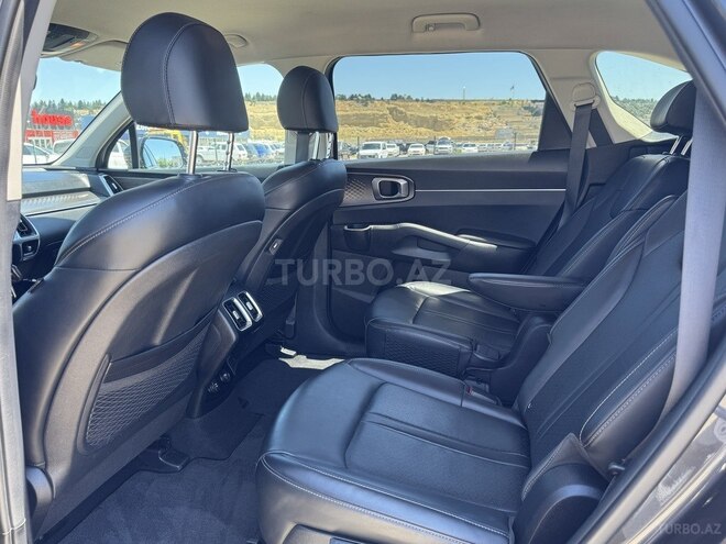 Kia Sorento-8