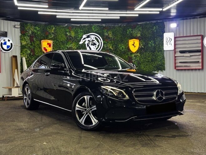 Mercedes E 220 d-2