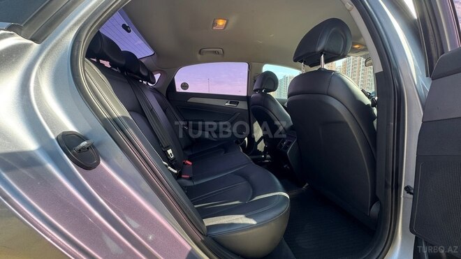 Hyundai Sonata-7