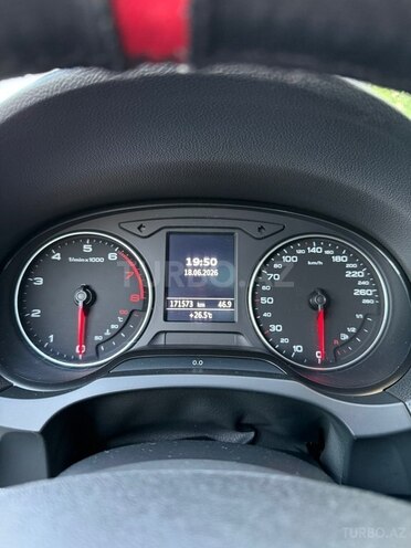 Audi A3-3