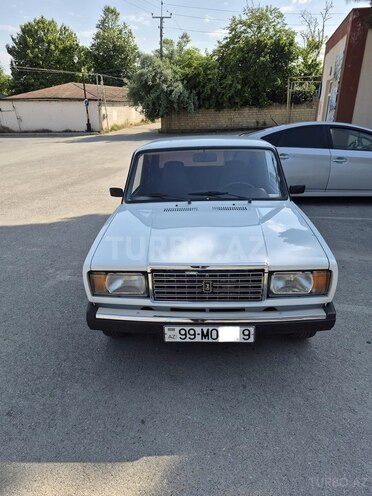 LADA (VAZ) 2107-1