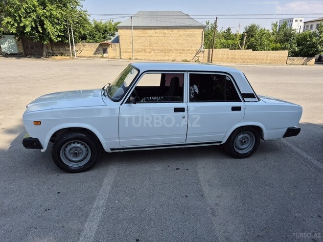 LADA (VAZ) 2107-5