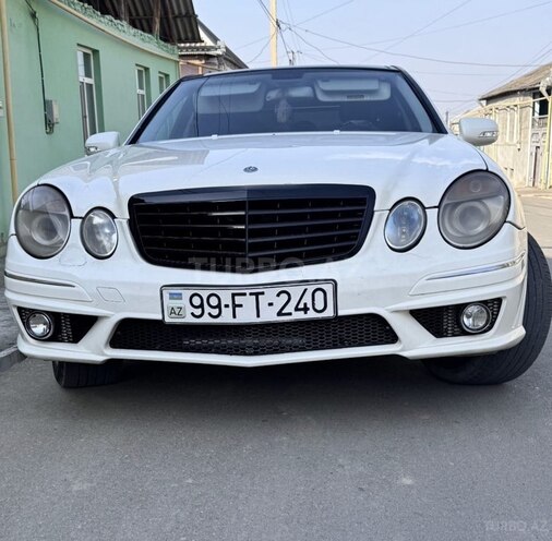 Mercedes E 240-2
