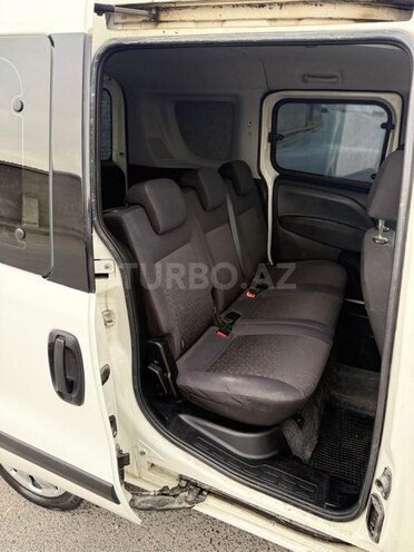 Fiat Doblo-13