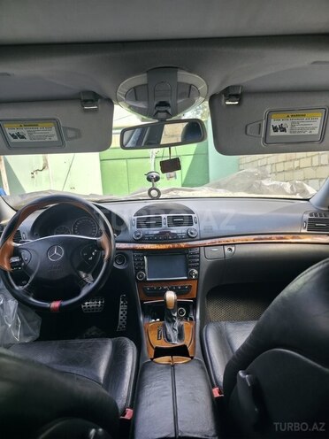 Mercedes E 240-12