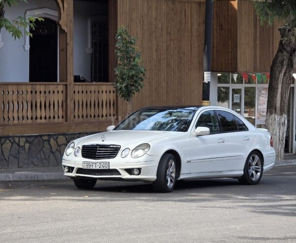 Mercedes E 240-3