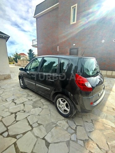 Renault Megane Scenic-2