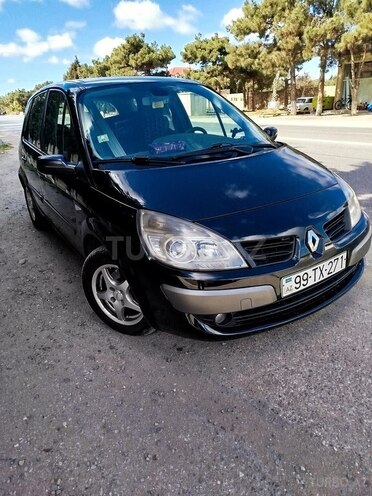 Renault Megane Scenic-6