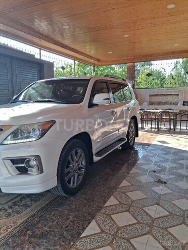 Lexus LX 570-3