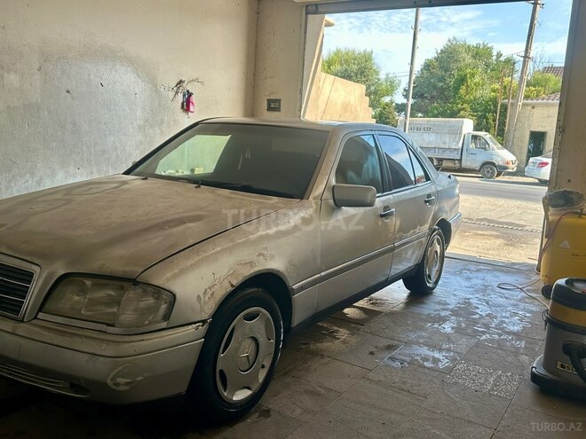 Mercedes C 180-6