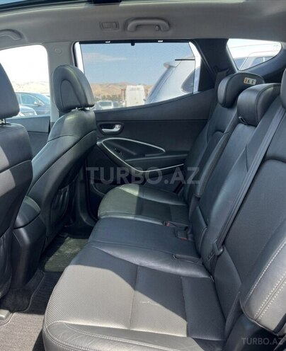 Hyundai Santa Fe-19