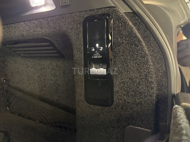 Land Rover Range Rover-21