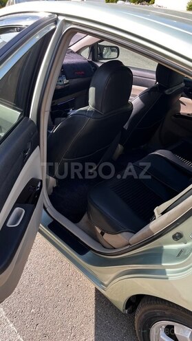 Toyota Prius-8