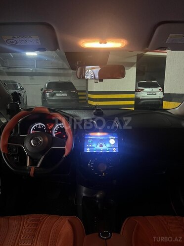 Nissan Note-7