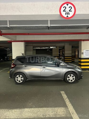 Nissan Note-2