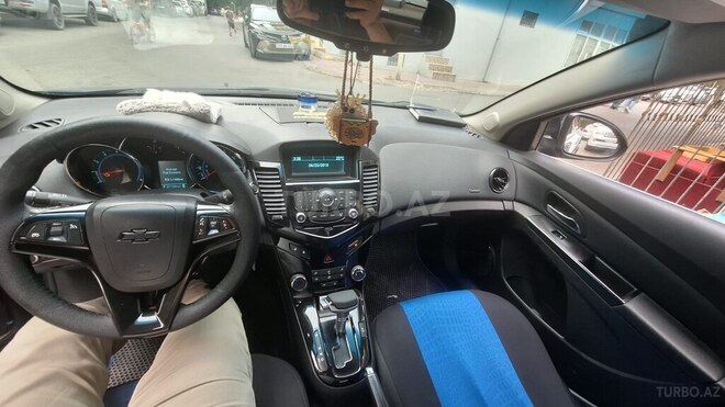 Chevrolet Cruze-9