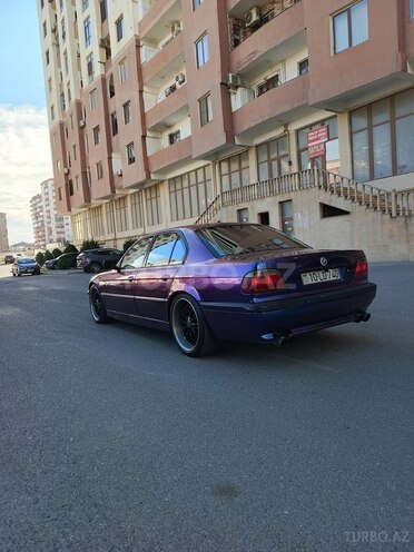BMW 740-14