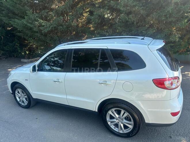 Hyundai Santa Fe-5