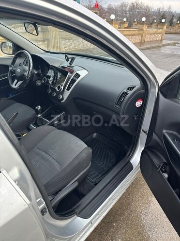 Kia Ceed SW-10