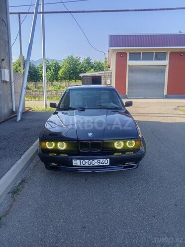 BMW 525-4