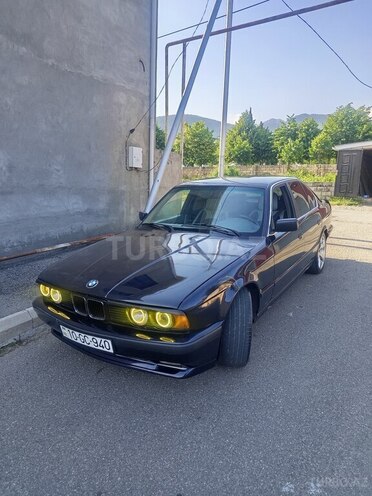 BMW 525-5
