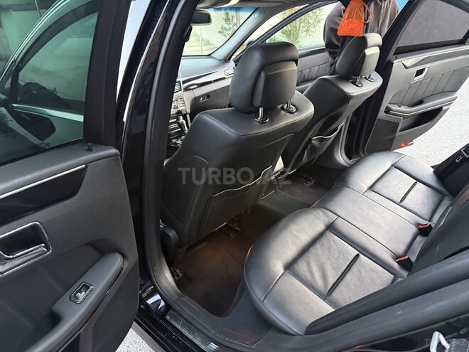 Mercedes E 220-9