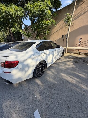 BMW 528-7