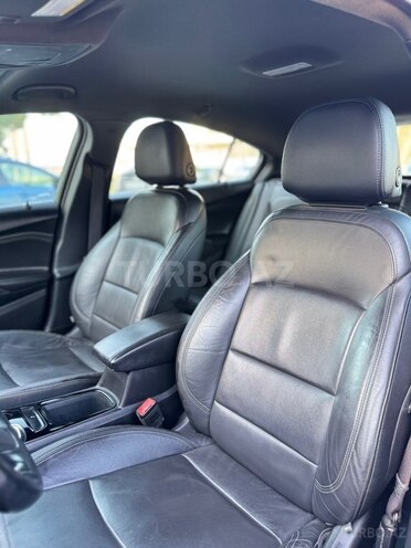 Chevrolet Cruze-12