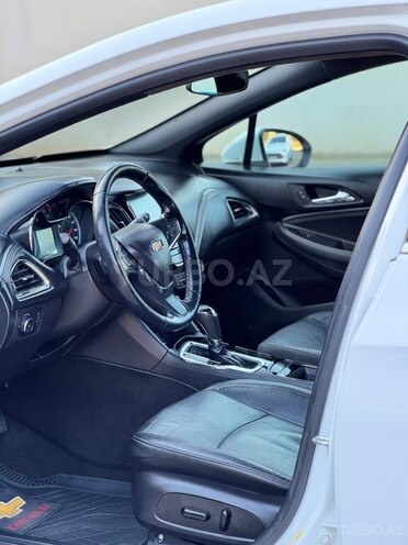 Chevrolet Cruze-9