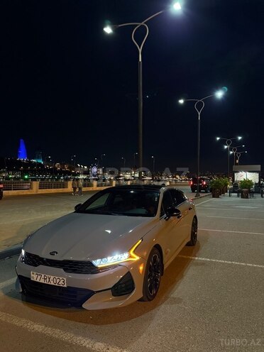 Kia K5-17