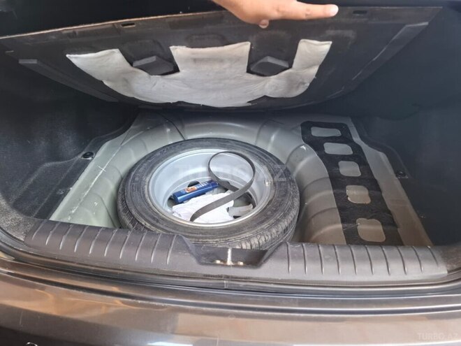 Kia Rio-10