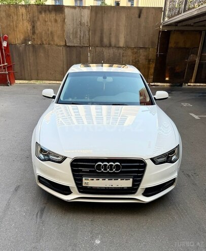 Audi A5-1