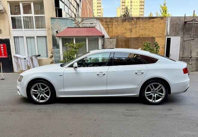 Audi A5-5