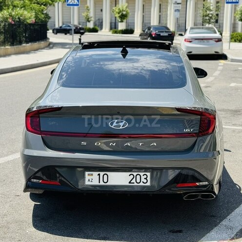 Hyundai Sonata-11