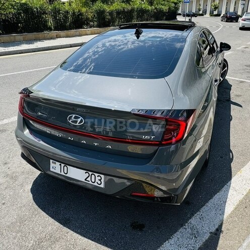 Hyundai Sonata-5