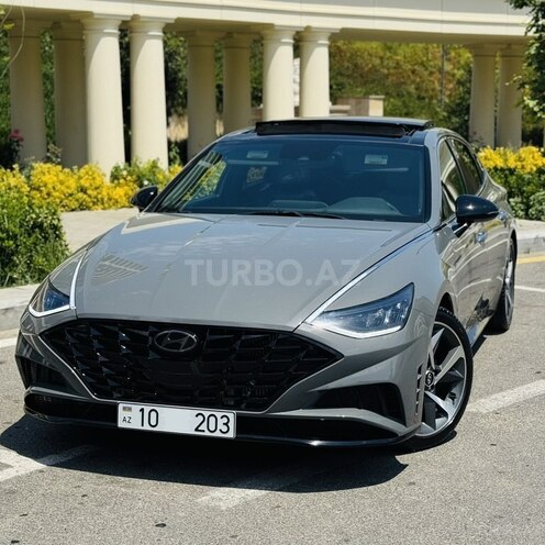 Hyundai Sonata-1