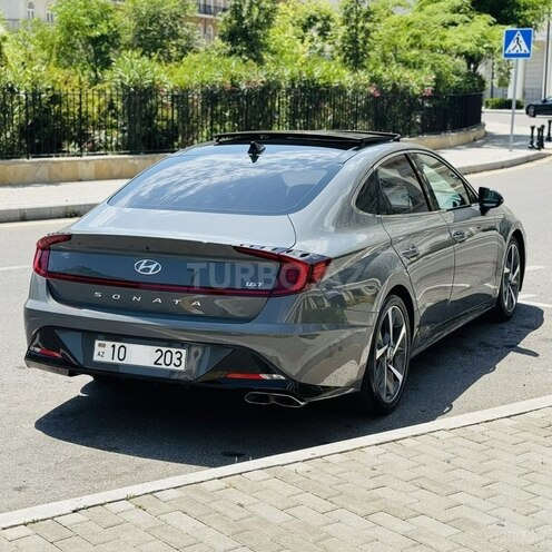 Hyundai Sonata-13
