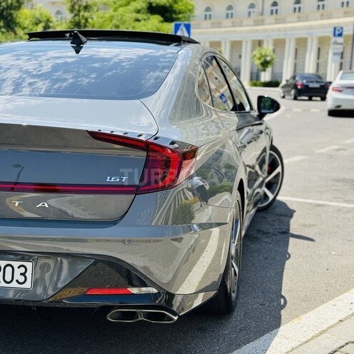 Hyundai Sonata-8