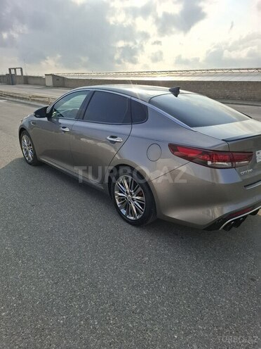Kia Optima-2