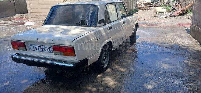 LADA (VAZ) 2107-2