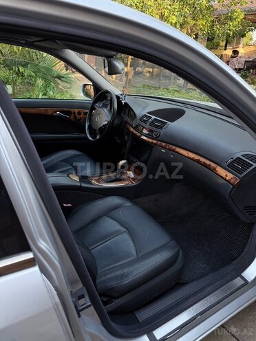 Mercedes E 320-12
