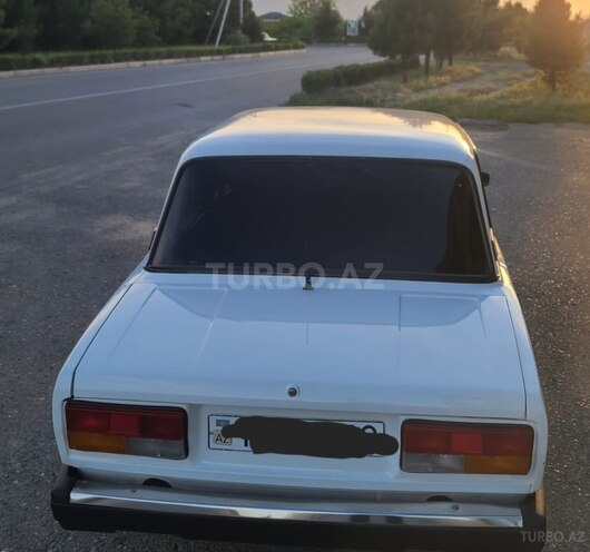 LADA (VAZ) 2107-4
