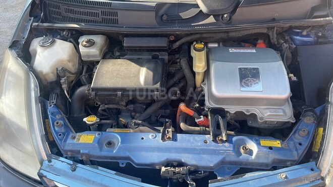 Toyota Prius-2