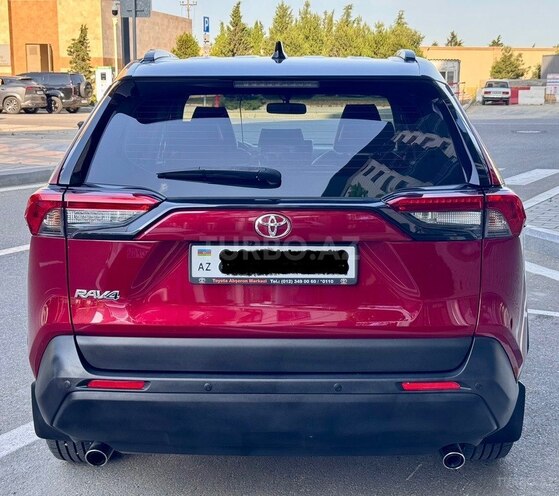 Toyota RAV4-10